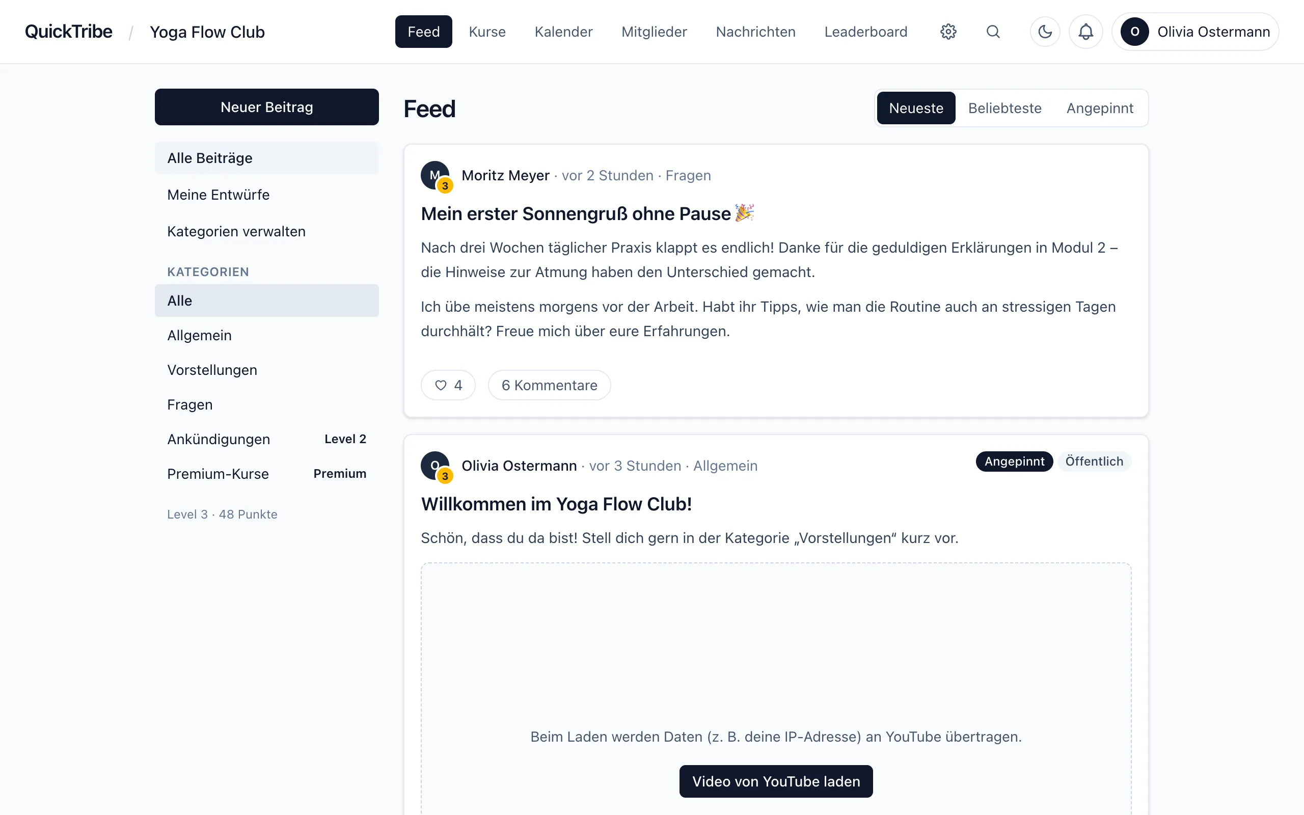 Feed einer QuickTribe-Community mit Kategorien, Beiträgen und Reaktionen